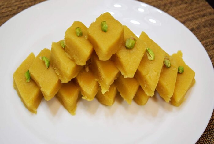 خاصترین سوغات همدان؛ یک خرید جذاب و دلنشین خاصترین سوغات همدان؛ یک خرید جذاب و دلنشین