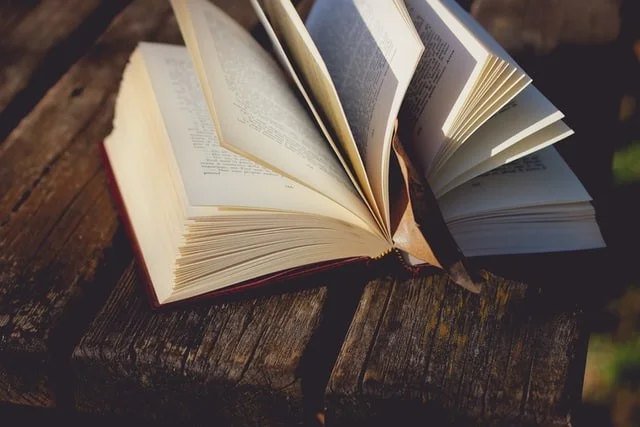10 داستان جالب و کوتاه با موضوعات متنوع