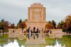 همه چیز درباره آرامگاه فردوسی