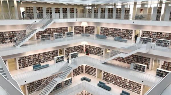 کتابخانه شهر اشتوتگارت «اشتوتگارت، آلمان»