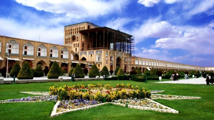 چطور سفر به مکان‌ های تاریخی جهان می‌تواند دیدگاه ما را تغییر دهد؟