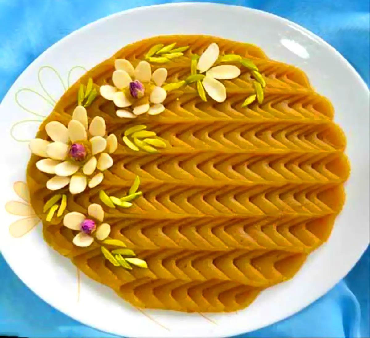 دیزاین حلوا با انواع مغزها 