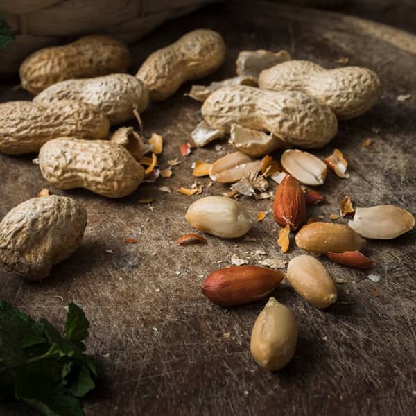 خواص بادام زمینی برای کودکان