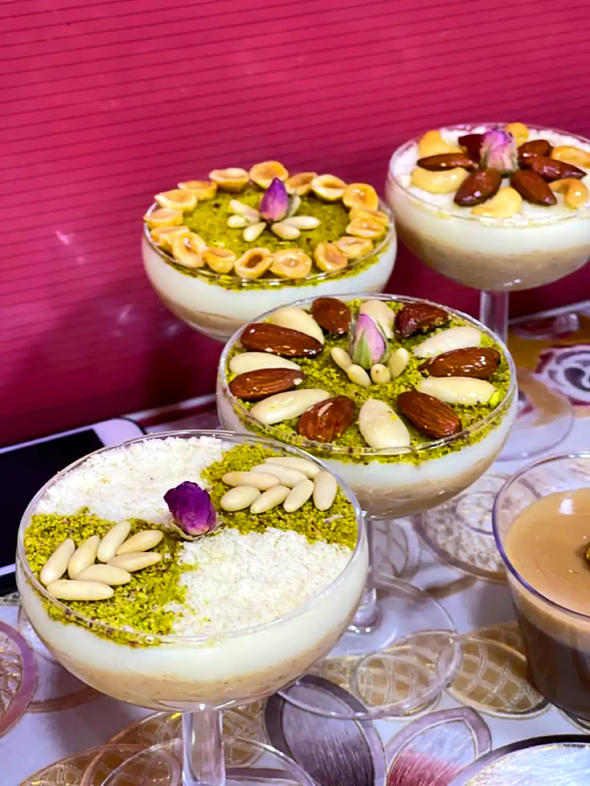 تزیین دسر با شیر مجلسی 