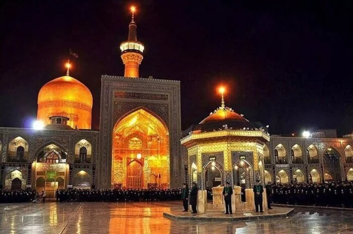احساسی ترین دو بیتی مخصوص ولادت امام رضا (ع)